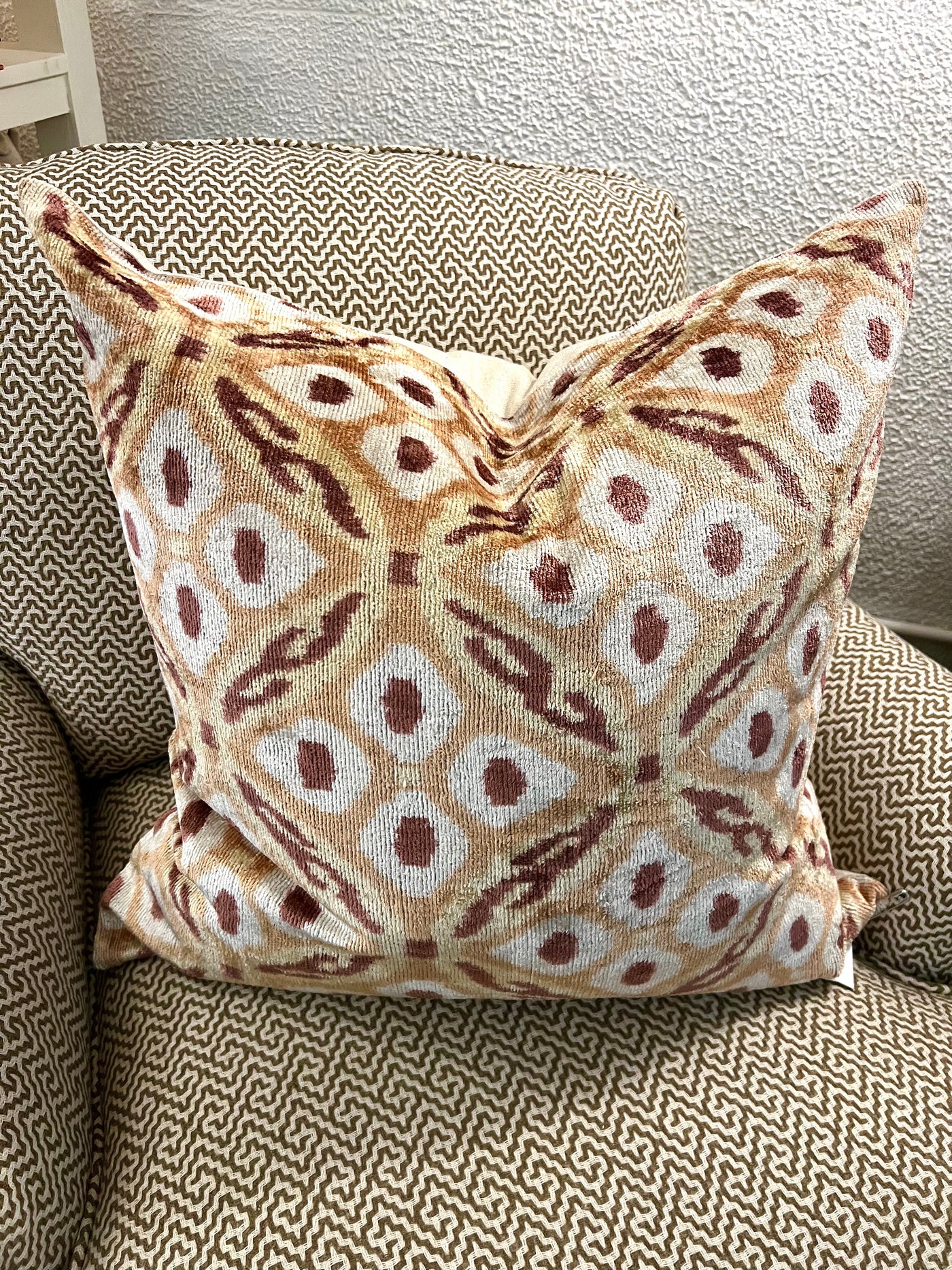 Diamond Gold Turkish Pillow