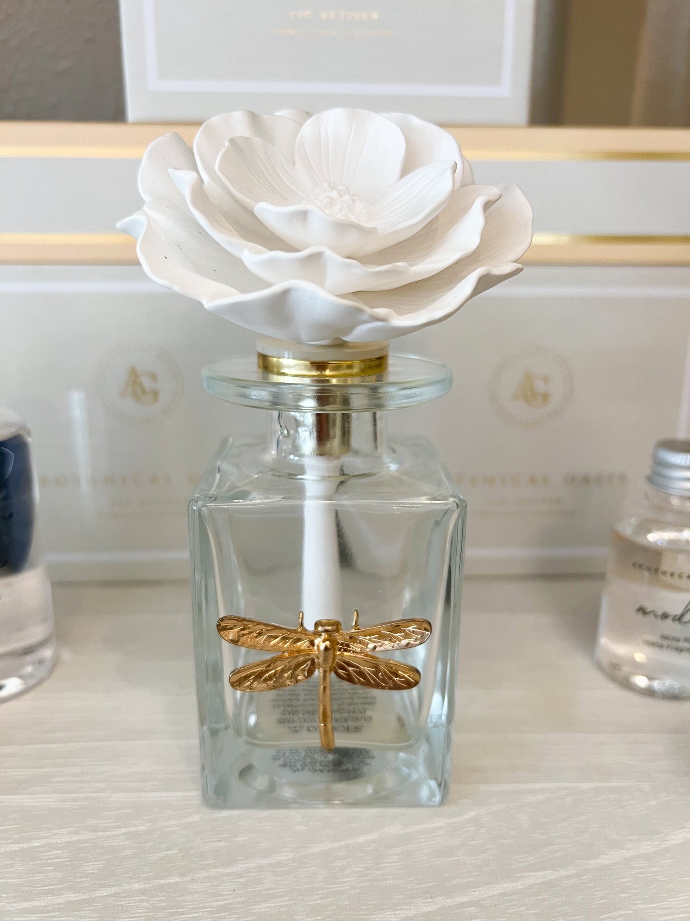 Botanical Oasis Dragonfly Diffuser- Fig Vetiver