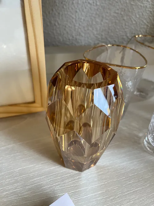 Veniza Cut Crystal Vase-Amber